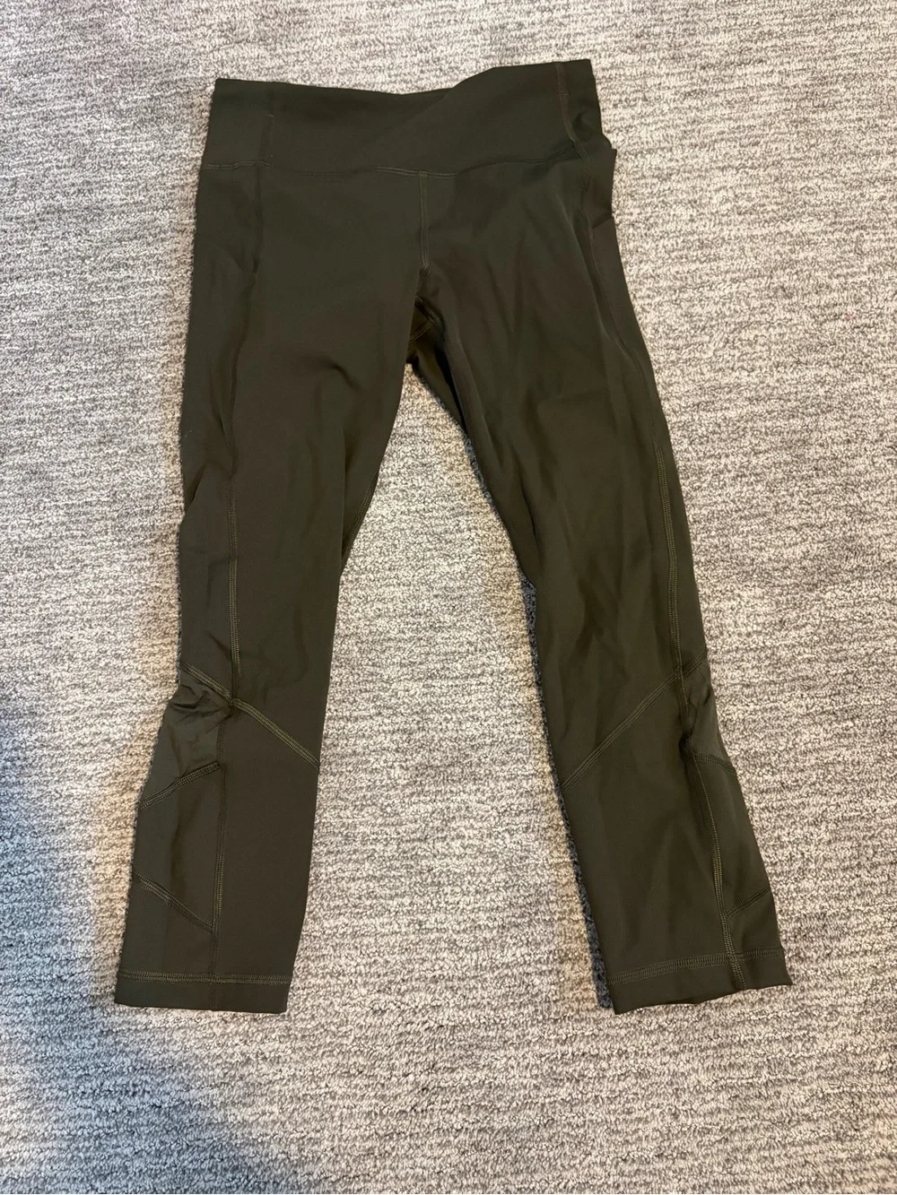 lululemon athletica EUC Lululemon Pace Rival Crop *Full-On Luxtreme 22